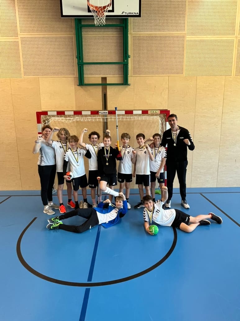 Finalturnier Handball Junior Schulcup mit Vereinsspieler